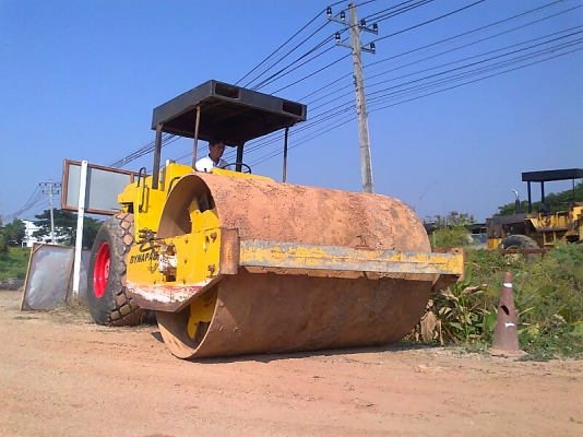 ขายด่วน!..รถบดอัด สั่นสะเทือน DYNAPAC CA25 PD แบบ 2 เพลา รถสวย ทรงดี พร้อมลุย.