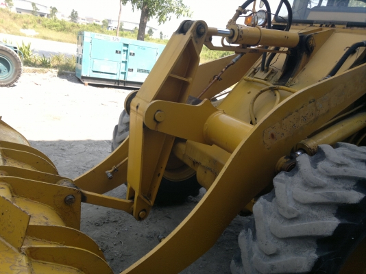 ขายรถตัก KOMATSU 510 SN:16069 ปี1982 ,7678ชม.รถนอกนำเข้า ไม่เคยใช้ในไทย สภาพดี มากๆๆๆ ติดต่อ มานะ 085-9049669