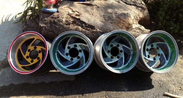 >>>ขายล้อขอบ 15x8 ออฟ-30 ใส่ 6/139.7 ลายกงจักร แนวๆ ลึกๆ ครับ<<<