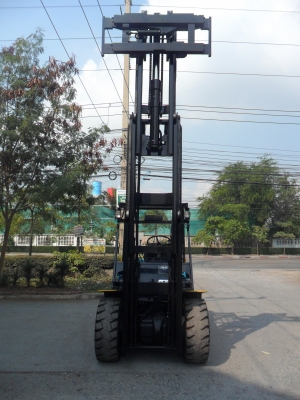 ขายด่วน KOMATSU FD40-4 รถโฟล์คลิฟท์ ขนาด 4 ตัน ขายด่วน KOMATSU FD40-4 รถโฟล์คลิฟท์ ขนาด 4 ตัน