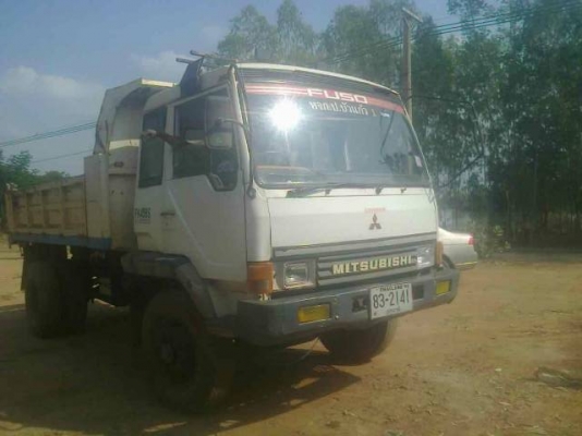 ต้องการขายรถ 6 ล้อดั้ม ยาง 900 เครื่อง 195 แรง ( MITSU ) ต้องการขายรถ 6 ล้อดั้ม ยาง 900 เครื่อง 195 แรง ( MITSU )