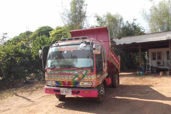 ขายIsuzu เดก้า 210 แรงม้า 6 ล้อดัมพ์+ทะเบียน