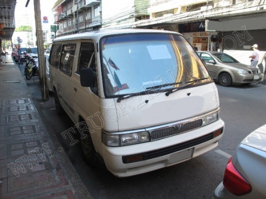 รถตู้ ยี่ห้อ NISSNA 10 ที่นั่ง