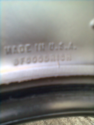 ปรับราคาขายใหม่ขายยาง BF ขนาด 235/70R16 ยางปี 06  จำนวน 4 เส้น