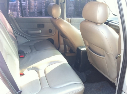 ขายรถบ้าน Freelander V6 2.5 ออโต้สภาพสวย