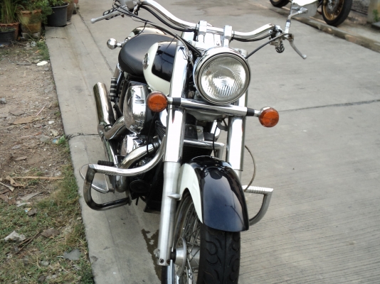 วุฒินนบุรี// ชาโด้400ปี2000คลาสสิคสภาพสวยๆเครื่องดีมากรถใช้น้อยมีทะเบียนพร้อมโอน