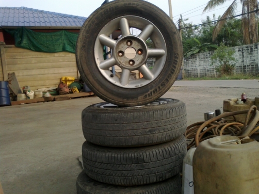 ขายแม็กขอบ13ราคาถูกเหมาะเอาไปใส่รถสตารเทโร