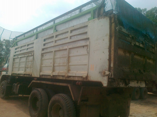 ขายรถบรรทุก 10 ล้อ 2 เพลาดั้มเครื่อง EP เทอร์โบอินเตอคูเล่อเครื่องดีคัสซีสวยยางดี 10 เส่นทะเบียนเต็มชุดโอนพร้อม