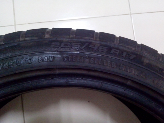 ขายยางSimtyres  205 45 r17  ปี 10 1เส้น