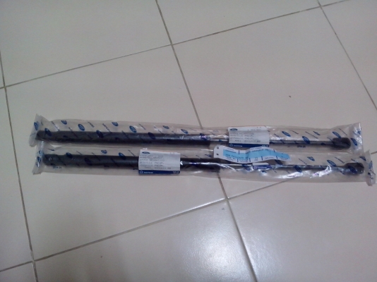 ขายโช้คประตูหลัง Ford focus 5D.