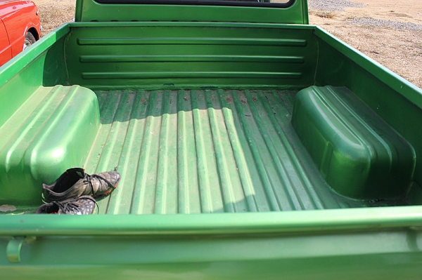 มาสด้าพัน สีเขียว เกียร์คอครับ วิ่งไกลได้สบายครับ มาสด้าพัน สีเขียว เกียร์คอครับ วิ่งไกลได้สบายครับ