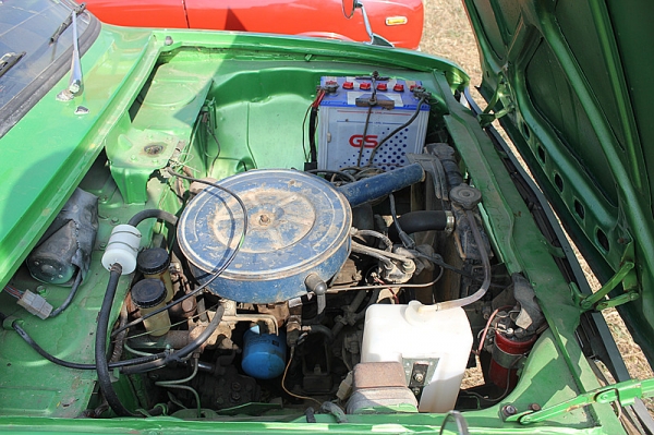 มาสด้าพัน สีเขียว เกียร์คอครับ วิ่งไกลได้สบายครับ มาสด้าพัน สีเขียว เกียร์คอครับ วิ่งไกลได้สบายครับ