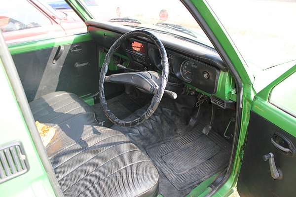 มาสด้าพัน สีเขียว เกียร์คอครับ วิ่งไกลได้สบายครับ มาสด้าพัน สีเขียว เกียร์คอครับ วิ่งไกลได้สบายครับ