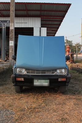 มาสด้าพัน  สีฟ้าครับ  เดิมๆๆบางๆๆครับ สวยมาก