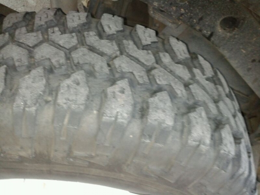 ขายยาง Mud 265/75 R16 ปี 11 ขายยาง Mud 265/75 R16 ปี 11