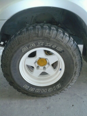 ขายยาง Mud 265/75 R16 ปี 11