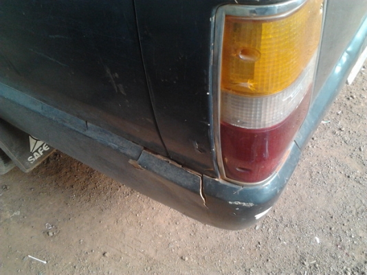 ขาย กระบะแค็ป MISU L200 AEROBODY ปี37/94 เครื่อง2.5 84HP แรงๆ ไม่หลวม พ.พาวเวอร์ แอร์เย็น ภายในดี คอนโซลครบ ช่วงล่างปึ๊ก คัสซีสวยไม่ผุไม่ดาม พื้นปูกระบะ โรลบาร์ สีมีแตก มีลอก พร้อมใช้พร้อมลุยงาน ราคาต่อรองได้ครับ