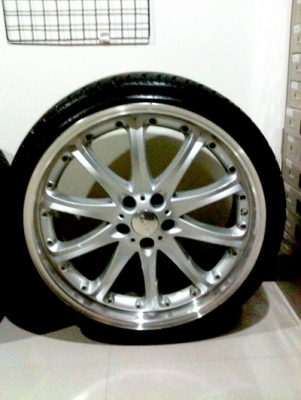 ล้อ HARTGE ขนาด 22 นิ้ว แท้จากเยอรมัน พร้อมยางดอกเต็มๆ ล้อหน้า 265-30-22 ล้อหลัง 295-25-22 ขนาด 22 นิ้ว...Tel.085-150-9040 P