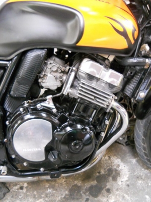 ขายHONDA CB 400 ปี93พร้อมทะเบียนไม่ขาดต่อ ขายHONDA CB 400 ปี93พร้อมทะเบียนไม่ขาดต่อ