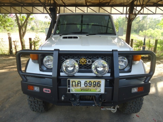 ต้องการขาย toyota land cruiser 71