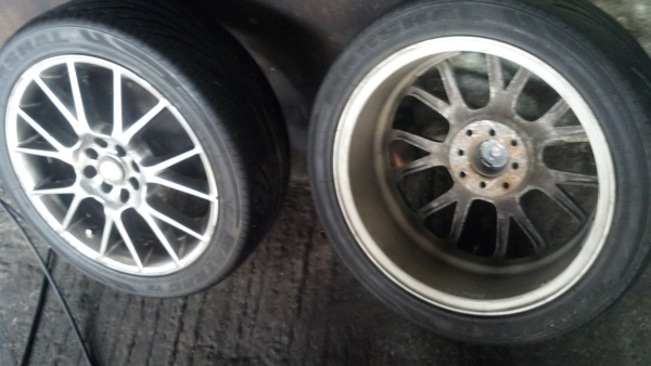 แม็กนอกขอบ17 พร้อมยาง 215 45 17 ราคา 7700 บาท แม็กนอกขอบ17 พร้อมยาง 215 45 17 ราคา 7700 บาท