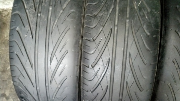 แม็กนอกขอบ17 พร้อมยาง 215 45 17 ราคา 7700 บาท แม็กนอกขอบ17 พร้อมยาง 215 45 17 ราคา 7700 บาท