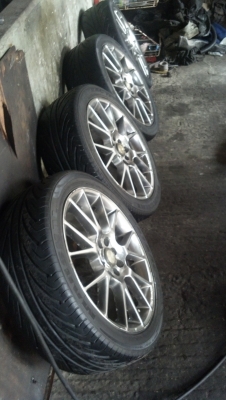 แม็กนอกขอบ17 พร้อมยาง 215 45 17 ราคา 7700 บาท แม็กนอกขอบ17 พร้อมยาง 215 45 17 ราคา 7700 บาท