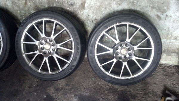 แม็กนอกขอบ17 พร้อมยาง 215 45 17 ราคา 7700 บาท แม็กนอกขอบ17 พร้อมยาง 215 45 17 ราคา 7700 บาท