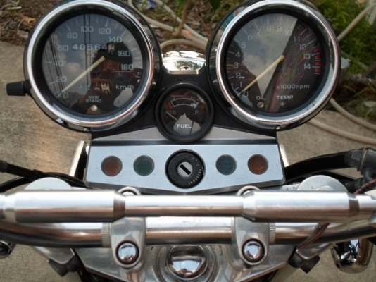 ขาย CB400 ปี 94 สภาพนางฟ้า ของแต่งเพียบ ราคา 68,000 ต่อรองได้