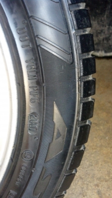 ขายแม็ก ขอบ15 พร้อมยางดอกสวยๆ 5 เส้น ราคา 6700 บาท ขายแม็ก ขอบ15 พร้อมยางดอกสวยๆ 5 เส้น ราคา 6700 บาท