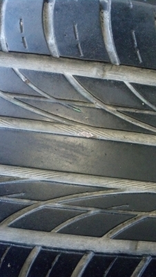 ขายแม็ก ขอบ15 พร้อมยางดอกสวยๆ 5 เส้น ราคา 6700 บาท ขายแม็ก ขอบ15 พร้อมยางดอกสวยๆ 5 เส้น ราคา 6700 บาท