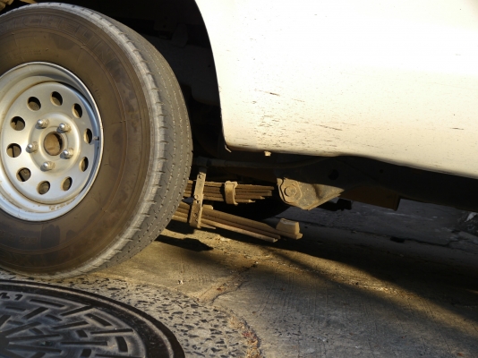 ขาย vigo มือสอง ตอนเดียว คุณภาพดี เหมาะสำหรับบรรทุก มีตู้พร้อม