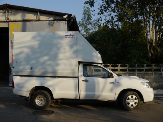 ขาย vigo มือสอง ตอนเดียว คุณภาพดี เหมาะสำหรับบรรทุก มีตู้พร้อม