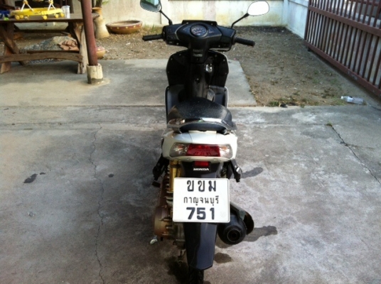 ขาย ฮอนด้า คลิก รุ่นแรก สีขาว โทร 0822999887 ขาย ฮอนด้า คลิก รุ่นแรก สีขาว โทร 0822999887