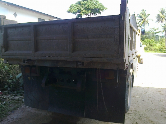 **6ล้อดั้มอีซูซุ FTR33F 195แรง เครื่อง6HH1 รถออกจากห้างแท้ ใช้มือเดียว **6ล้อดั้มอีซูซุ FTR33F 195แรง เครื่อง6HH1 รถออกจากห้างแท้ ใช้มือเดียว