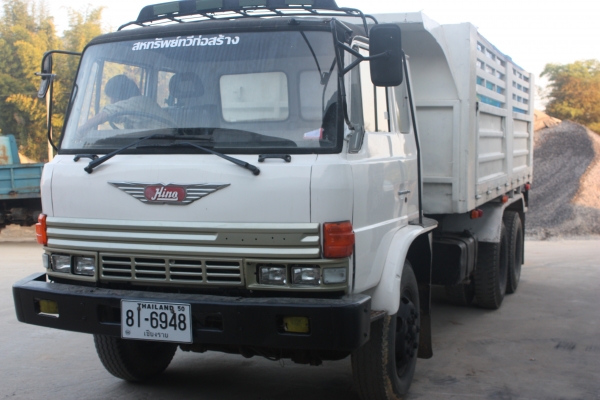 ขาย10ล้อดั้ม2เพลา195แรง