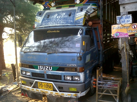 ขายด่วน  NPR115 ปี 2536 ห้างแท้ รถเดิมบางทั้งคัน สวยพร้อมใช้งาน