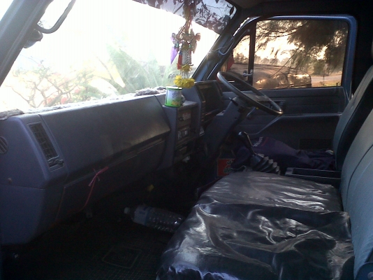 ขายด่วน  NPR115 ปี 2536 ห้างแท้ รถเดิมบางทั้งคัน สวยพร้อมใช้งาน