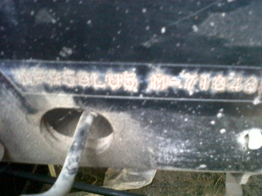 ขายด่วน  NPR115 ปี 2536 ห้างแท้ รถเดิมบางทั้งคัน สวยพร้อมใช้งาน