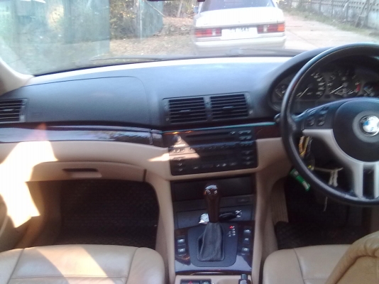 BMW318IA รุ่นไฟยก คอนฌทรลพวงมาลัย