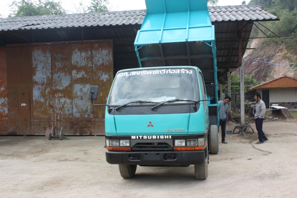 ขาย6ล้อดั้มเล็ก MITSU CANTER ปี40