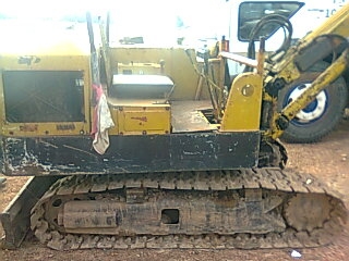 แบ้คโฮเล็ก KOMATSU PC30 เครื่องสองสูบ สภาพพร้อมใช้