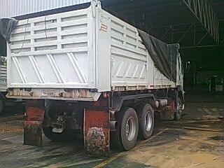ขายรถ22ล้อดั้ม ISUZU 360แรงม้า หัวหาง สนใจโทร 081-9701072