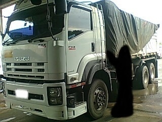 ขายรถ22ล้อดั้ม ISUZU 360แรงม้า หัวหาง สนใจโทร 081-9701072
