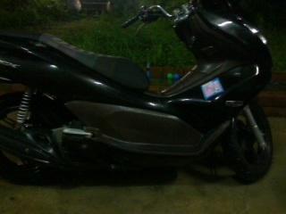 PCX สวยสวยสวยเดิมเดิมเดิม วิ่งหมื่นกว่าโล พร้อมใช้งาน เล่มพร้อมเอกสารครบ