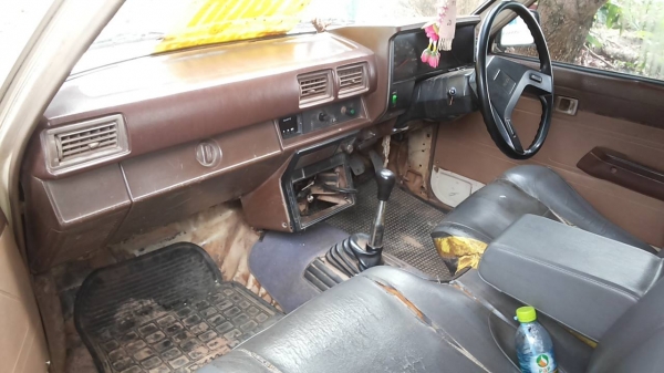 **68,000 บ.ต่อรอง**ขายกระบะตอนเดียวเข้าไร่/เข้าสวน/ขนคนงาน TOYOTA HERO2.4 ปี30 ไมล์หลุมเดียว เครื่องเดิมเกียร์เดิม เครื่องแน่นแห้ง แรงดี เกียร์ดีไม่มีหลุด ช่วงล่างเก็บมาใหม่ คัสซีดามแล้ว แน่นไม่ส่ายไม่เลื้อย กระบะพื้นดี มีผุนิดๆ หัวเก๋งสวย หน้าเดิมๆ ไม่เค