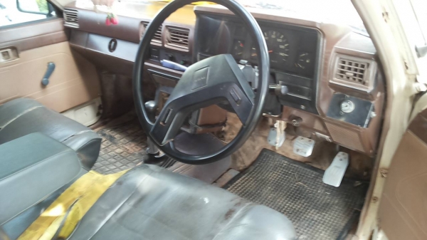 **68,000 บ.ต่อรอง**ขายกระบะตอนเดียวเข้าไร่/เข้าสวน/ขนคนงาน TOYOTA HERO2.4 ปี30 ไมล์หลุมเดียว เครื่องเดิมเกียร์เดิม เครื่องแน่นแห้ง แรงดี เกียร์ดีไม่มีหลุด ช่วงล่างเก็บมาใหม่ คัสซีดามแล้ว แน่นไม่ส่ายไม่เลื้อย กระบะพื้นดี มีผุนิดๆ หัวเก๋งสวย หน้าเดิมๆ ไม่เค