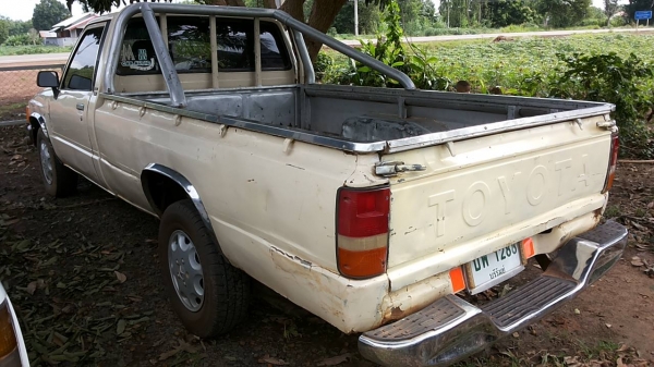 **68,000 บ.ต่อรอง**ขายกระบะตอนเดียวเข้าไร่/เข้าสวน/ขนคนงาน TOYOTA HERO2.4 ปี30 ไมล์หลุมเดียว เครื่องเดิมเกียร์เดิม เครื่องแน่นแห้ง แรงดี เกียร์ดีไม่มีหลุด ช่วงล่างเก็บมาใหม่ คัสซีดามแล้ว แน่นไม่ส่ายไม่เลื้อย กระบะพื้นดี มีผุนิดๆ หัวเก๋งสวย หน้าเดิมๆ ไม่เค