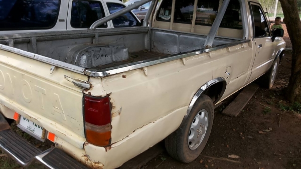 **68,000 บ.ต่อรอง**ขายกระบะตอนเดียวเข้าไร่/เข้าสวน/ขนคนงาน TOYOTA HERO2.4 ปี30 ไมล์หลุมเดียว เครื่องเดิมเกียร์เดิม เครื่องแน่นแห้ง แรงดี เกียร์ดีไม่มีหลุด ช่วงล่างเก็บมาใหม่ คัสซีดามแล้ว แน่นไม่ส่ายไม่เลื้อย กระบะพื้นดี มีผุนิดๆ หัวเก๋งสวย หน้าเดิมๆ ไม่เค