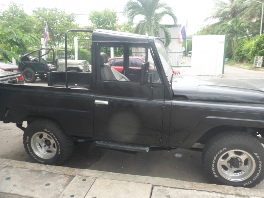 ขายจีปนิสสันรุ๋นเก่า ขายจีปนิสสันรุ๋นเก่า